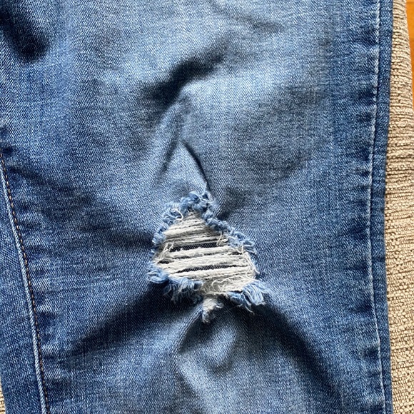 Levi’s Boyfriend tapered-legs Jeans. - Picture 4 of 8